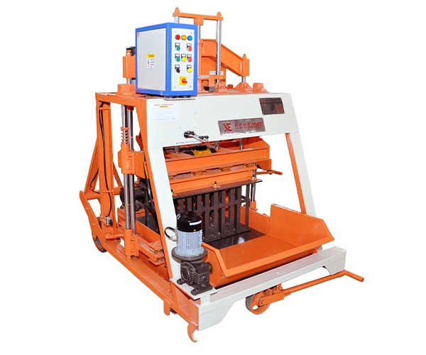 Hollow Block Making Machine 650 MM Triple Vibrator
